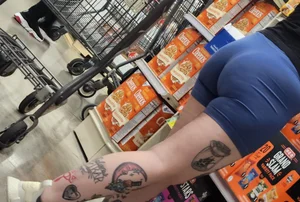 Out In The Wild 59 (tatted up bubble butt blue legging shorts)