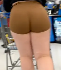 PAWG Showing Off In Spandex [OC]