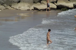 Sexy mature girls on Vilanova topless beach