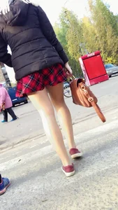 Street Candid of Girl in Bright Mini-Skirt - Hot Legs