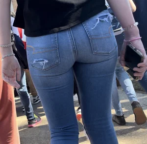 Blonde with nice ass in tight jeans (OC)
