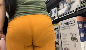 Pregnant Latina W/ VPL