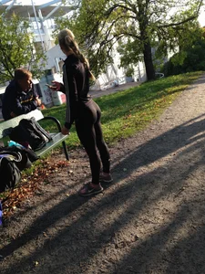 Candid girls in leggings and tights