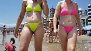 Brazillian beach creepshots, huge gallery of candid girls in swimsuits