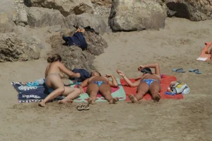 Sexy mature girls on Vilanova topless beach