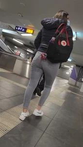 Brunette in tight jeans got suspicious