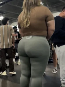 Thick milf