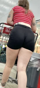 Tall chic shopping w booty eating black shorts/VPL‼️