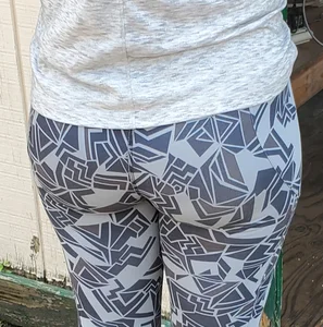 Girl with a nice ass in patterned leggings