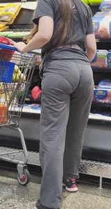 Slim Thick Pawg Brunette In Grey Sweats VPL