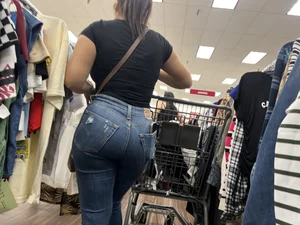 I just love these juicy thick ass Mexicans!