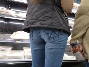 Petite brunette in tight jeans (oc)