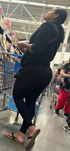 Fine lady in black shopping Bendover/squat‼️