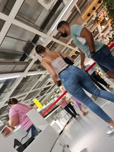 Jeans in IKEA