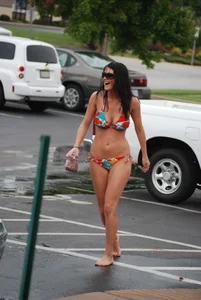 Various sexy girls at car washes in bikinis