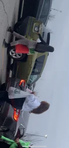 Caught this Hot tight babe in leggings leaving