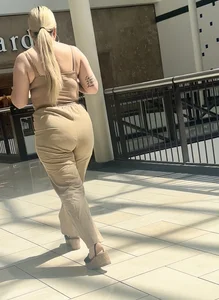 MAGNIFICENT Mall Haul  some of the same hotties as before (OC)