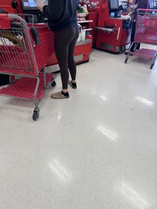 OC who’s your fav? Cakes + some face shots Caught three at target 2 leggings 1 in sweats OC