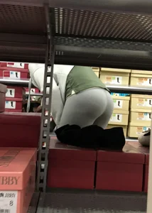 Oklahoma milf in grey leggings shopping at Target