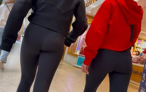 (GIFS) 2 Petite Cheerleaders with Tight Lulus and Bubble Butts