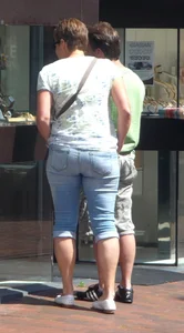 Hot milfs in tight blue jeans street creepshots