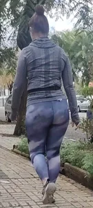 Chica caminando