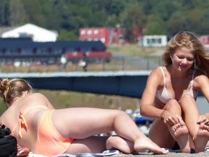 Bikini girls