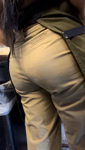 Latina milf tight vpl