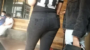 Black teen with a nice ass and vpl in tight jeans