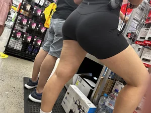 PAWG Bubble Butt - First Post