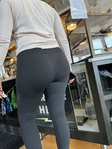 Big ass girl In tights at cafe