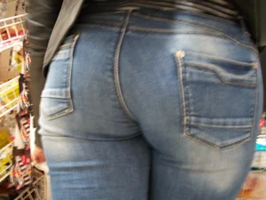Hot Booty in Tight Jeans - Closeup at the Supermarket
