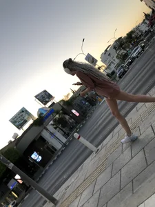 Nice girl in shorts with hot legs street pics