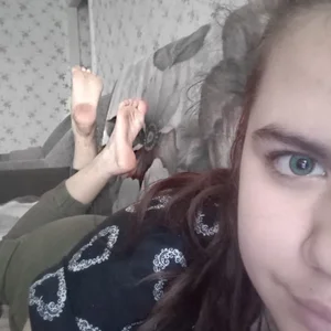Teen girls and their feet