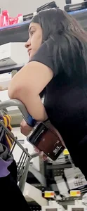 MEGA BBL milf latina with small waist in spandex bikers(OC)