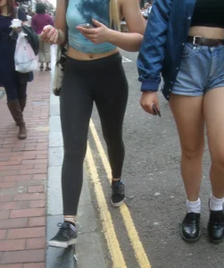 Guitar playing blonde babe with a nice ass and vtl in tight leggings