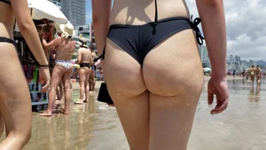 Brazillian beach creepshots, huge gallery of candid girls in swimsuits