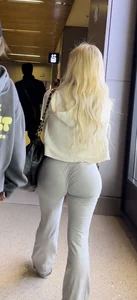 Petite Asian w/Juicy Fat Ass  [ NOT OC ]