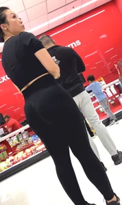 Asian milf perfect round ass in yoga pants and top long creep