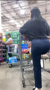 Petite/Thick Latinas in Blue sweatpants VPL