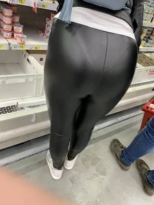 Hot butts and legs in leather pants