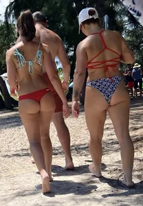 Round Bikini Ass