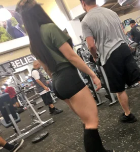 Girl with Muscular Legs in a Gym Hot Candid Photos