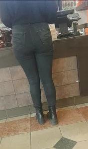 Decent ass in black jeans