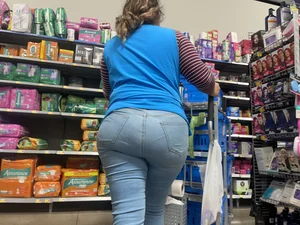 Public Beauties Series | Big BBW VPL on Latina Ass