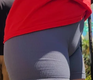 (OC) Mature Latina Showing Off THICK Mound