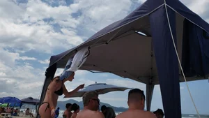 Brazillian beach creepshots, huge gallery of candid girls in swimsuits