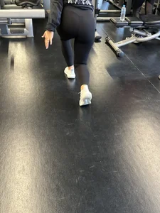Being at leg sector in gym