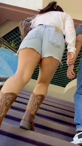 Brunch with friends: Ass eating shorts