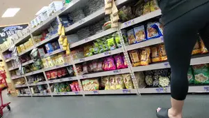 Slim pawg in leggings w/ vtl bending and squatting + Bonus (OC)